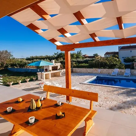 Poolincluded - Villa Privlaka