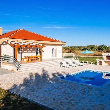 Dom wakacyjny Poolincluded - Villa Privlaka Privlaka (Zadar)