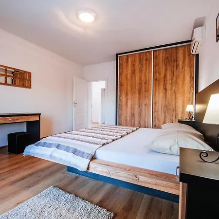 Poolincluded - Villa Privlaka *